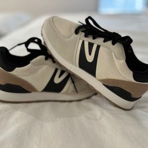 Tretorn Loyola sneakers